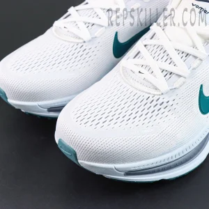 Vomero 18 'Summit White Geode Teal'9