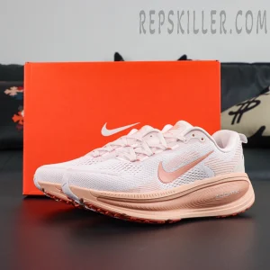 Wmns Vomero 18 'Light Soft Pink'