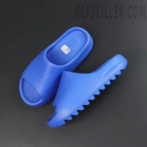 Yeezy Slides 'Azure'9