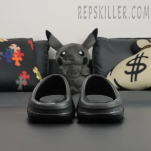 Yeezy Slides 'Onyx' Replica