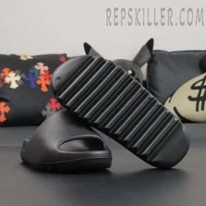 Yeezy Slides 'Onyx' Replica