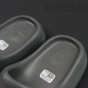 Yeezy Slides ‘Granite’ insole with adidas logo detail