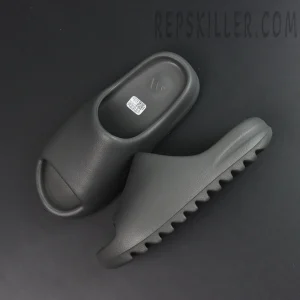 Yeezy Slides ‘Granite’ outsole with deep traction grooves
