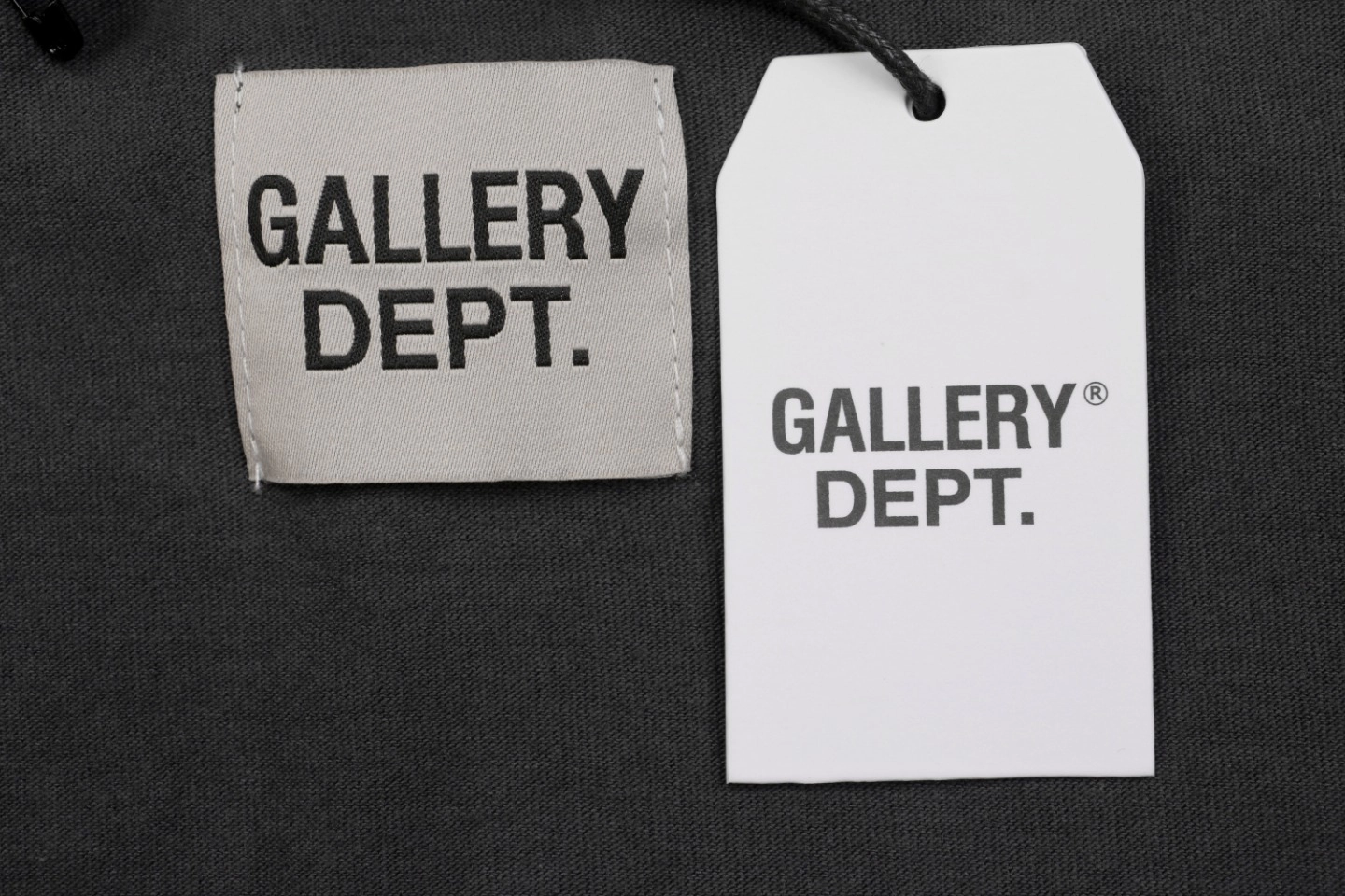 Gallery Dept Skull Surfing Foil Glitter Print Shirt Logo tag