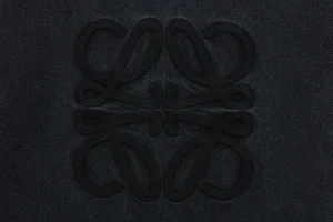 L Black Logo Patch Denim Pants5.jpeg