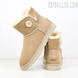 Wmns Mini Bailey Button II Boot Sand Beige