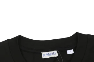 BBry Sailboat Graphic Shirt Black Neckline