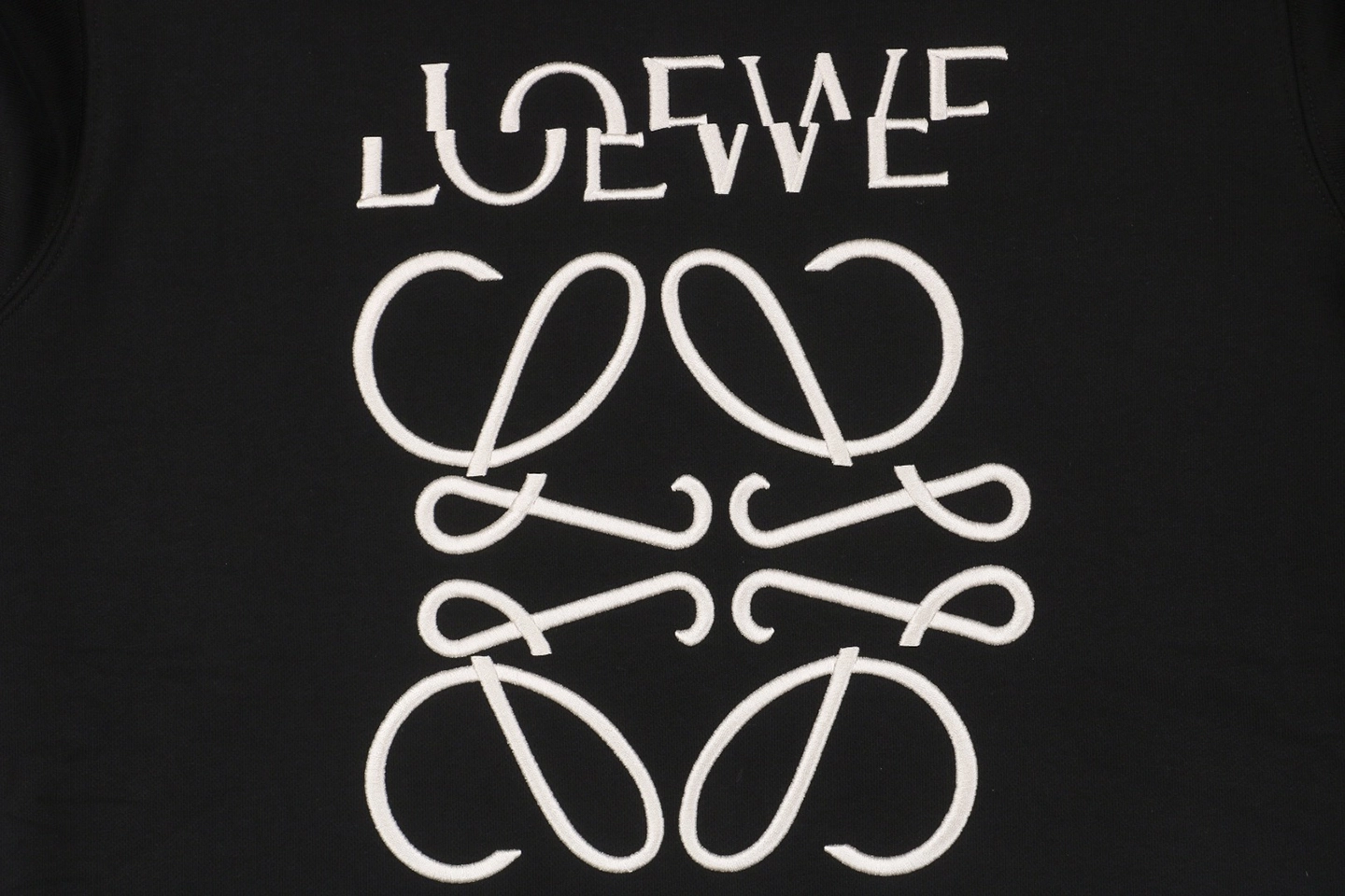 L Anagram Offset Embroidery Crewneck Sweatshirt Black Front Brand Print