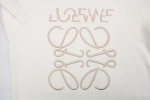 L Anagram Offset Embroidery Crewneck Sweatshirt White Front Brand Print