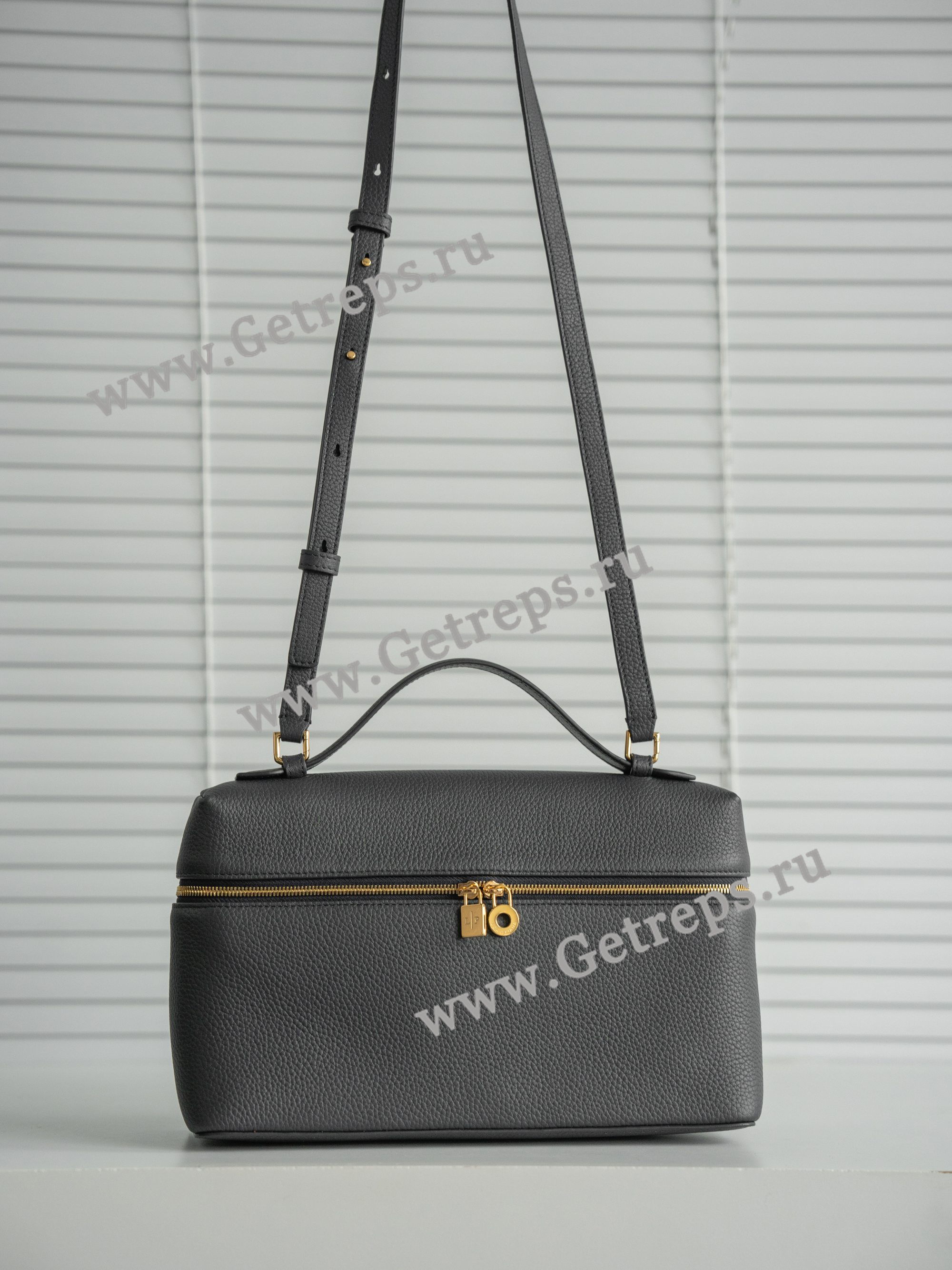 Loro-Piana-Extra-Bag-L27-Calfskin-14.jpg