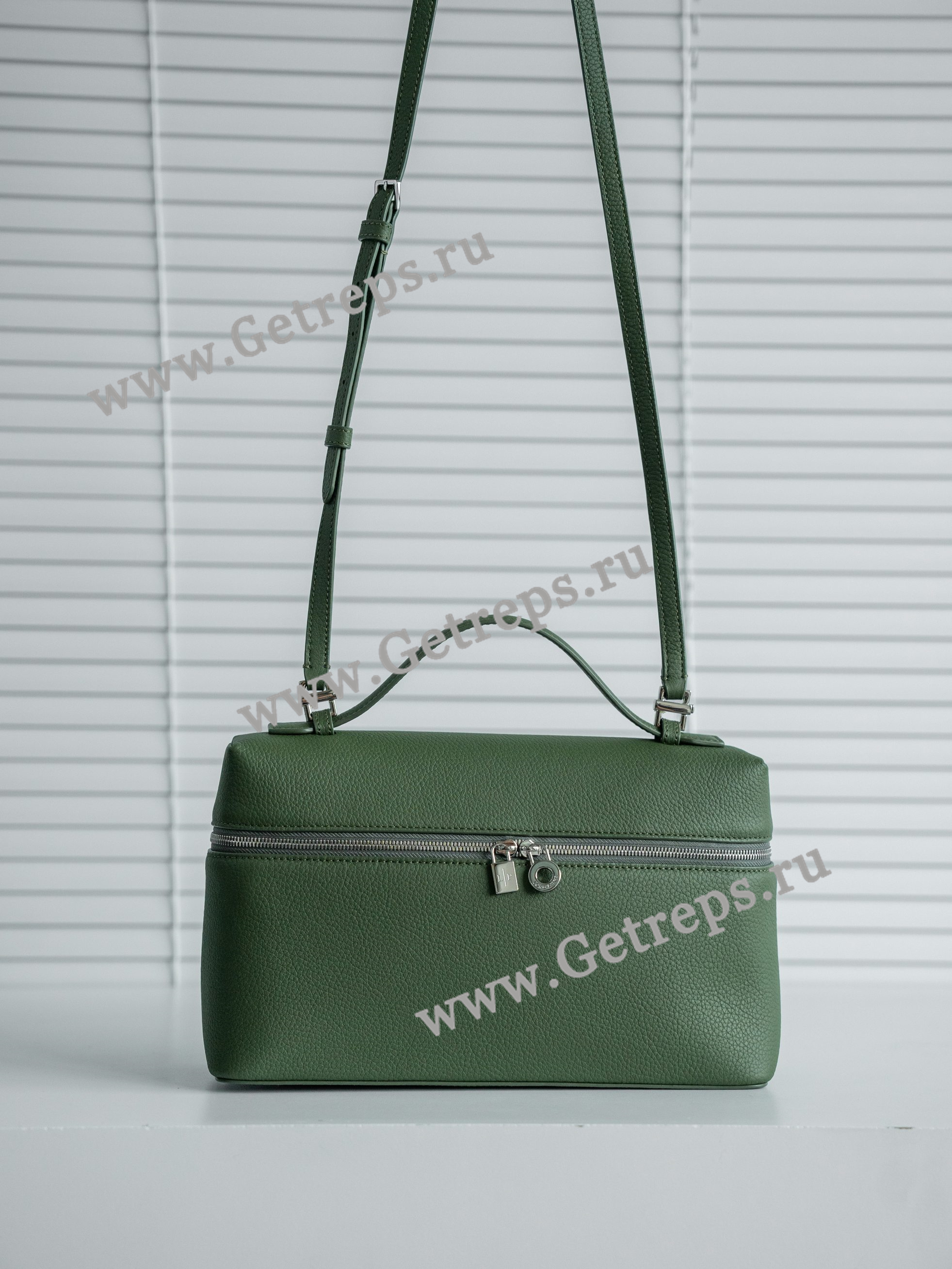 Loro-Piana-Extra-Bag-L27-Calfskin-9.jpg