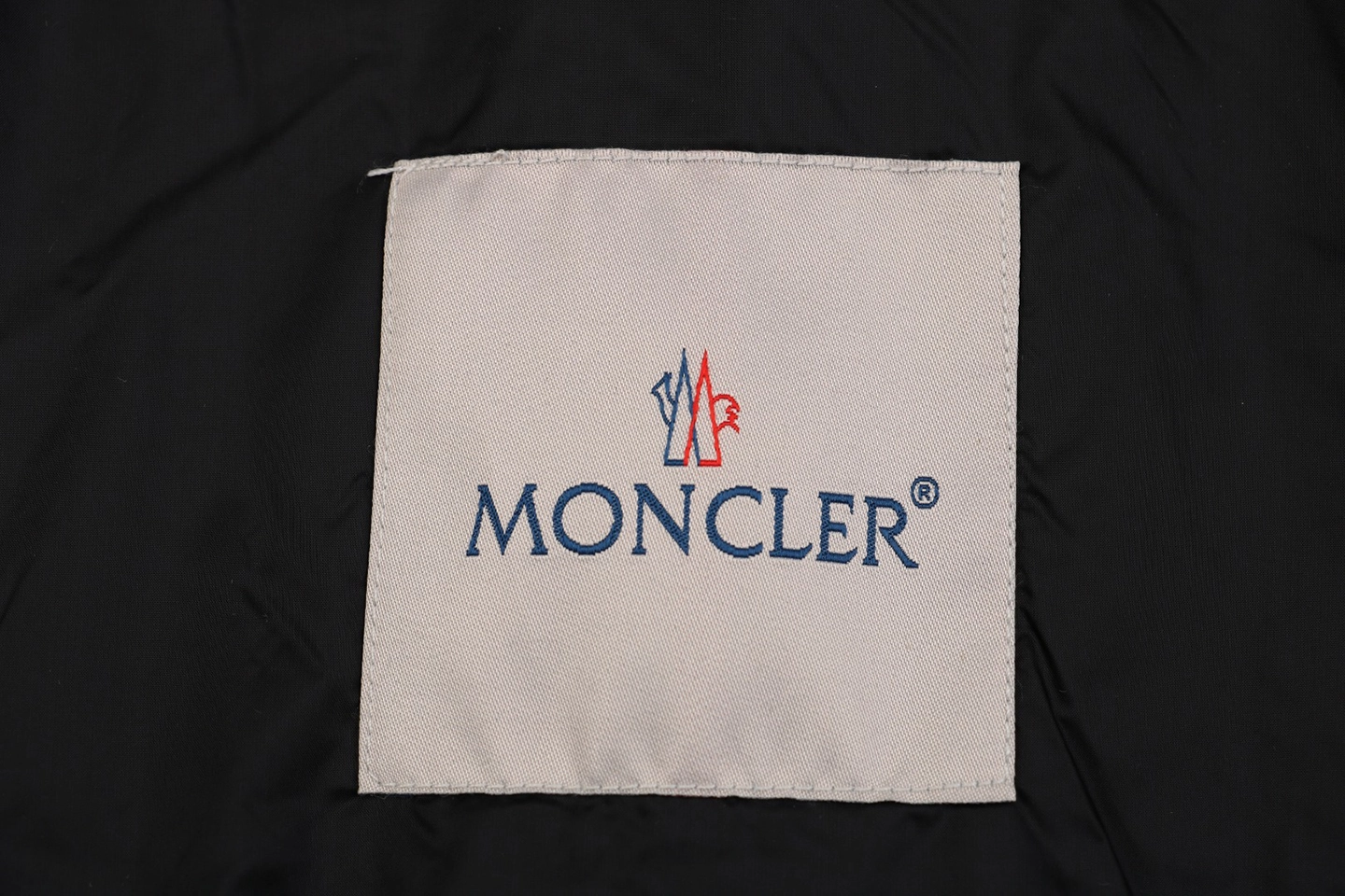 Moncler RAXXY 3D Quilted Down Vest Black Brand label