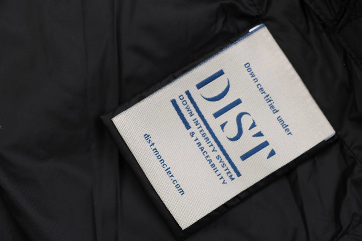 Moncler RAXXY 3D Quilted Down Vest Black Wash label