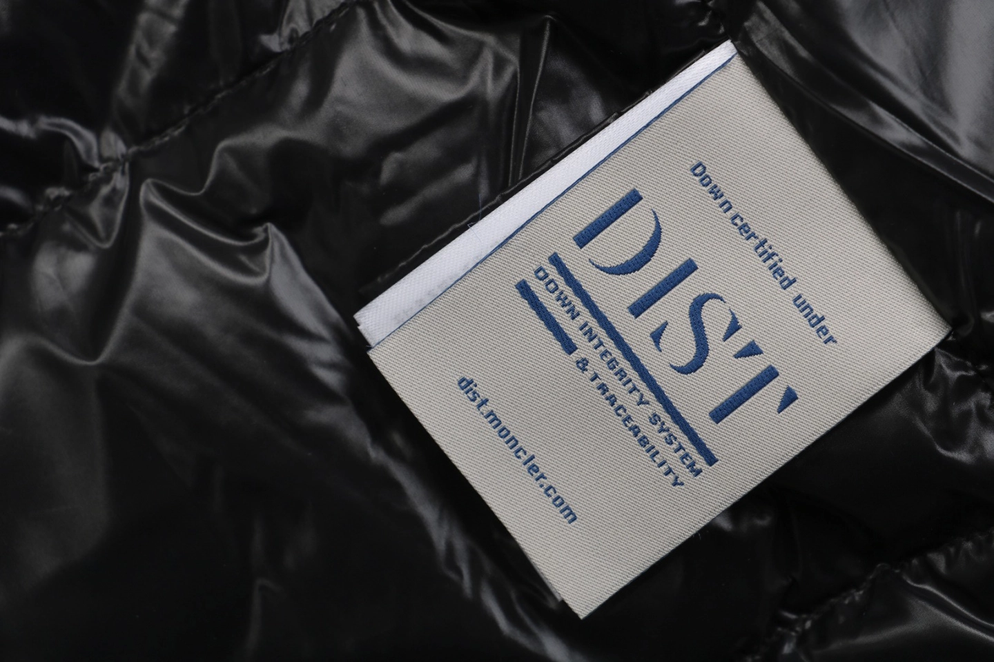 Mxxcler Petra Short Down Jacket Black Brand label