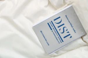 Mxxcler Petra Short Down Jacket White Brand label