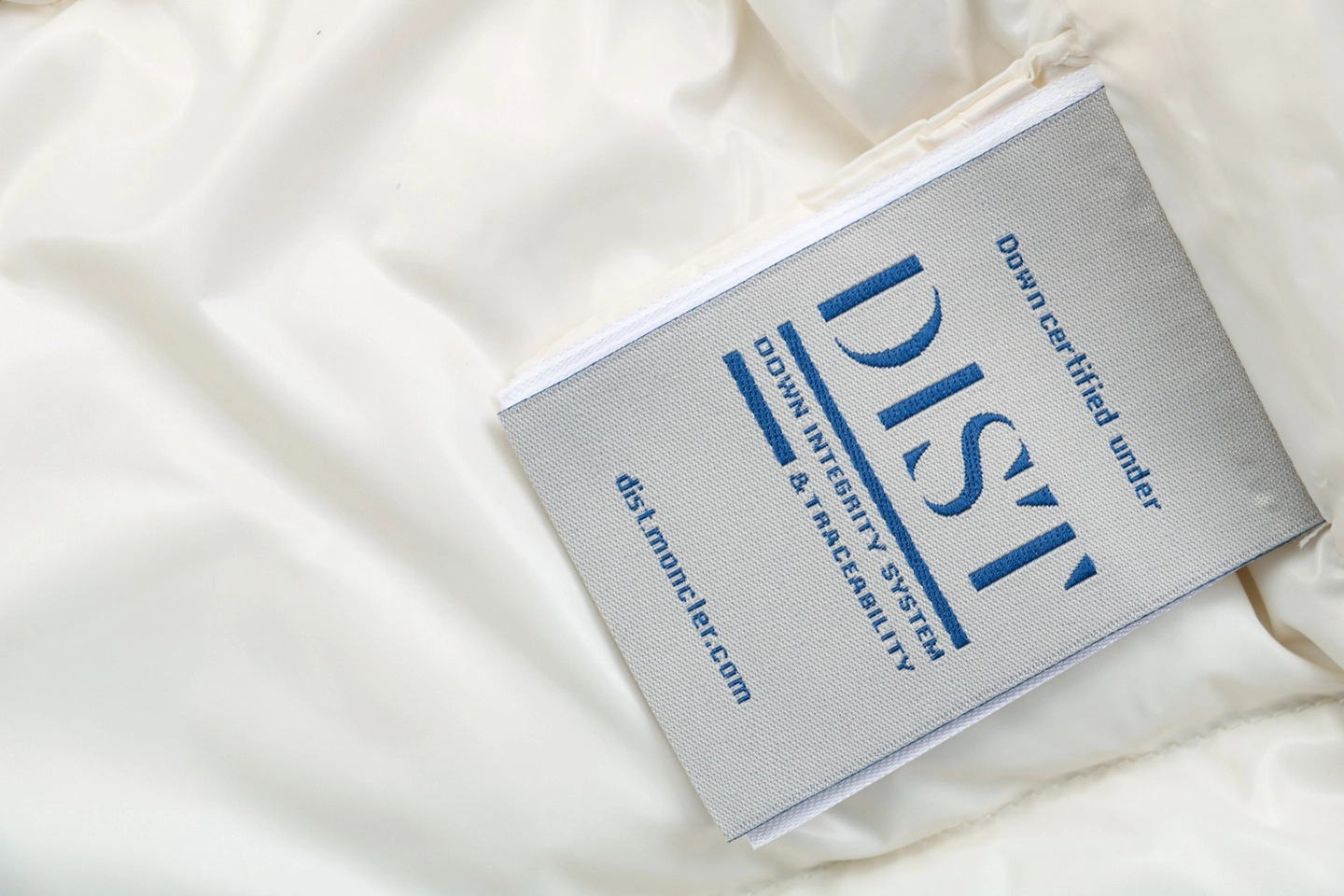 Mxxcler Petra Short Down Jacket White Brand label