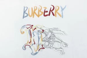 BBry Colorful Knight Embroidered Crewneck Sweatshirt White Back Print