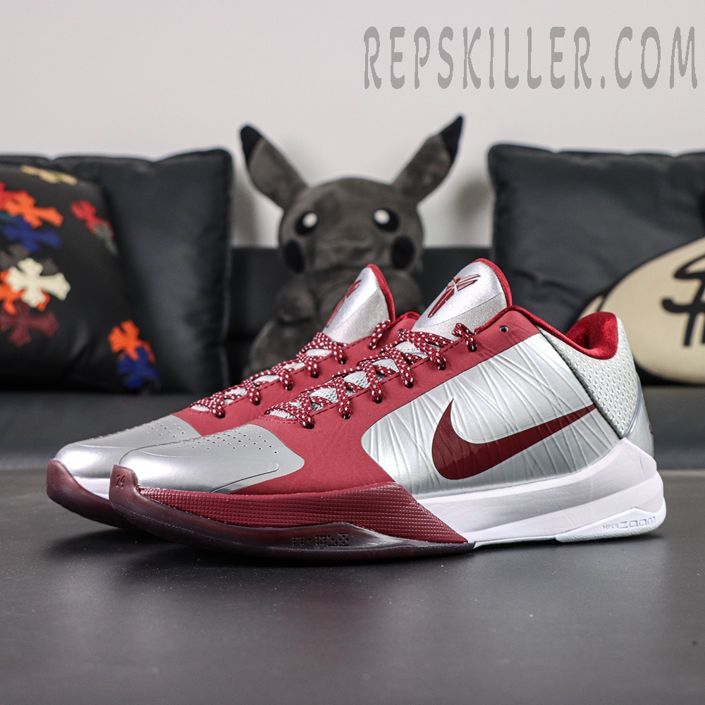 Close-up of Kobe 5 Protro ‘Lower Merion Aces’ heel with red spade embroidery