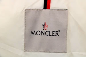 Mxxcler Arques Teddy Down Vest Brand label