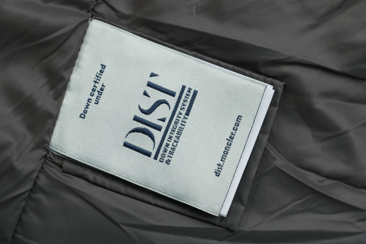 Mxxcler Fusain Short Down Puffer Jacket Grey Wash label