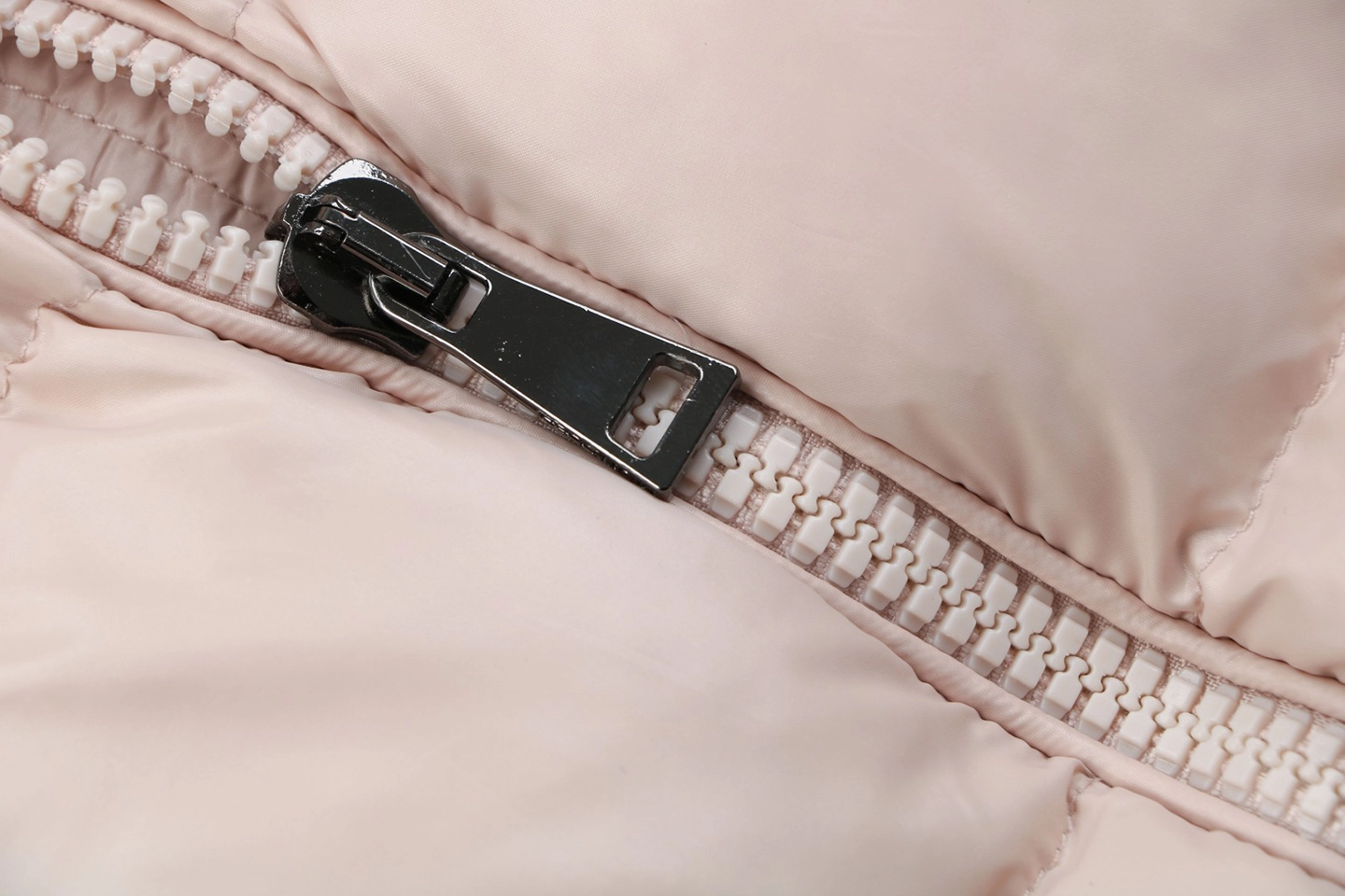 Mxxcler Maire Women’s Hooded Down Jacket1.jpeg