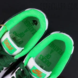 Nike Air Force 1 DOAF Oregon “Duck or Egg” PE green terry lining and insole detail