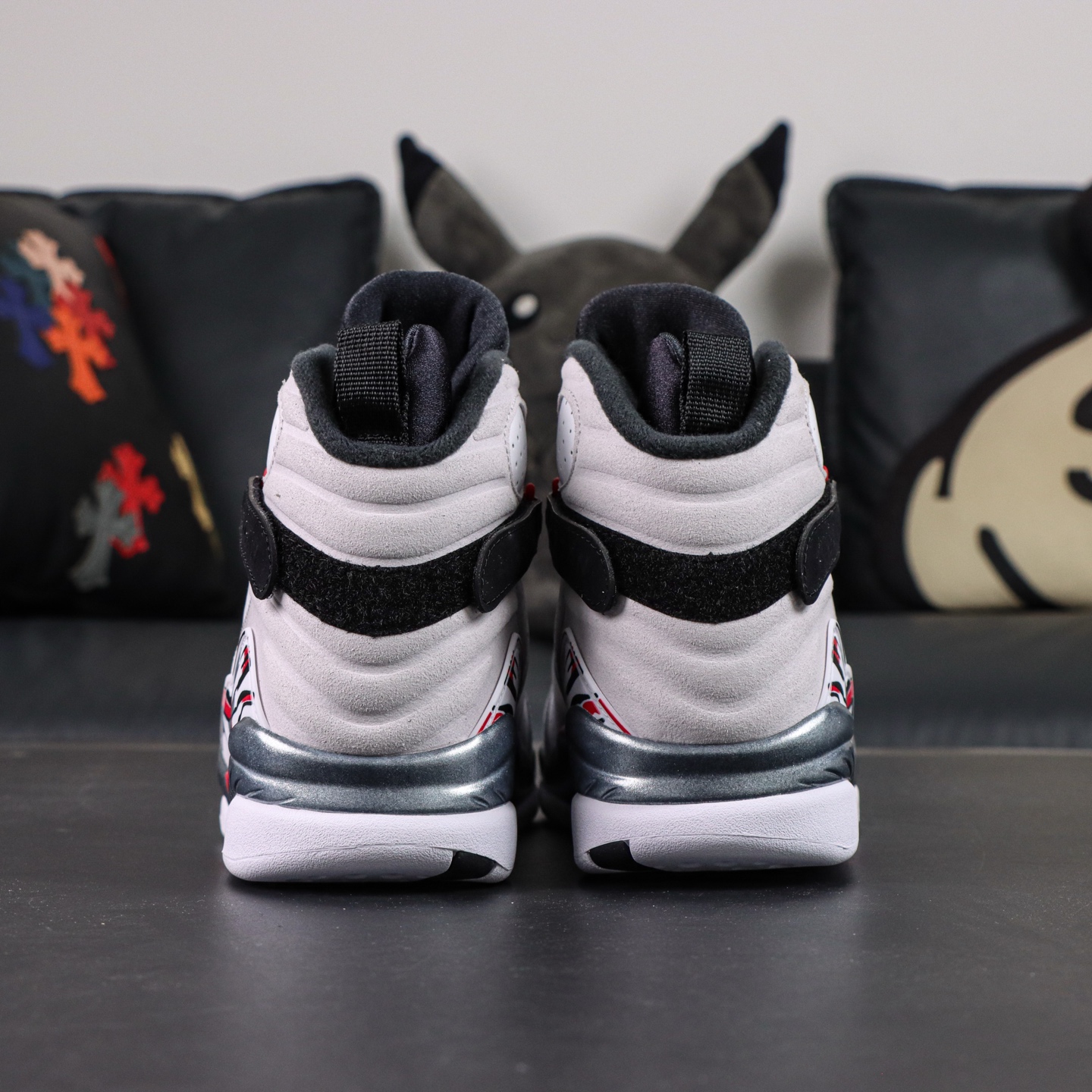 Air Jordan 8 Retro “Bugs Bunny” heel view showing padded collar and rear design