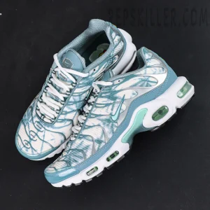 Nike Air Max Plus Palm Pack Waterway top-down view showing overall silhouette
