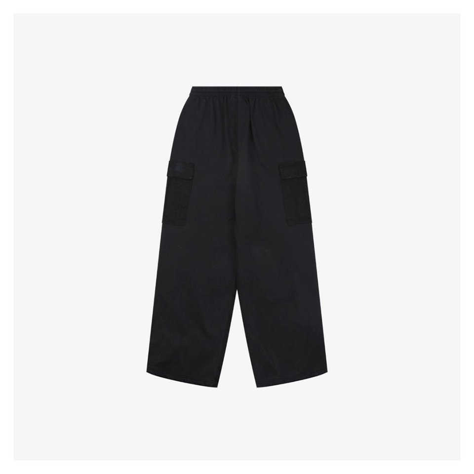 Balenciaga Pocket Logo Panelled Cargo Pants9.jpeg