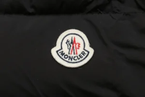 Moncler Avoce Short Slim-Fit Hooded Down Jacket Black Brand label