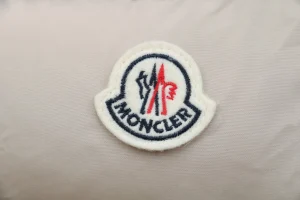 Moncler Avoce Short Slim-Fit Hooded Down Jacket Grey Brand label