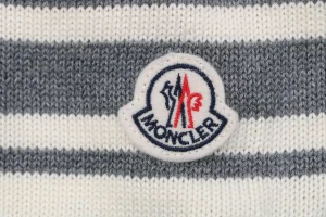 Moncler Curved Logo Crewneck Knit Arm Patch Sweater Grey Brand