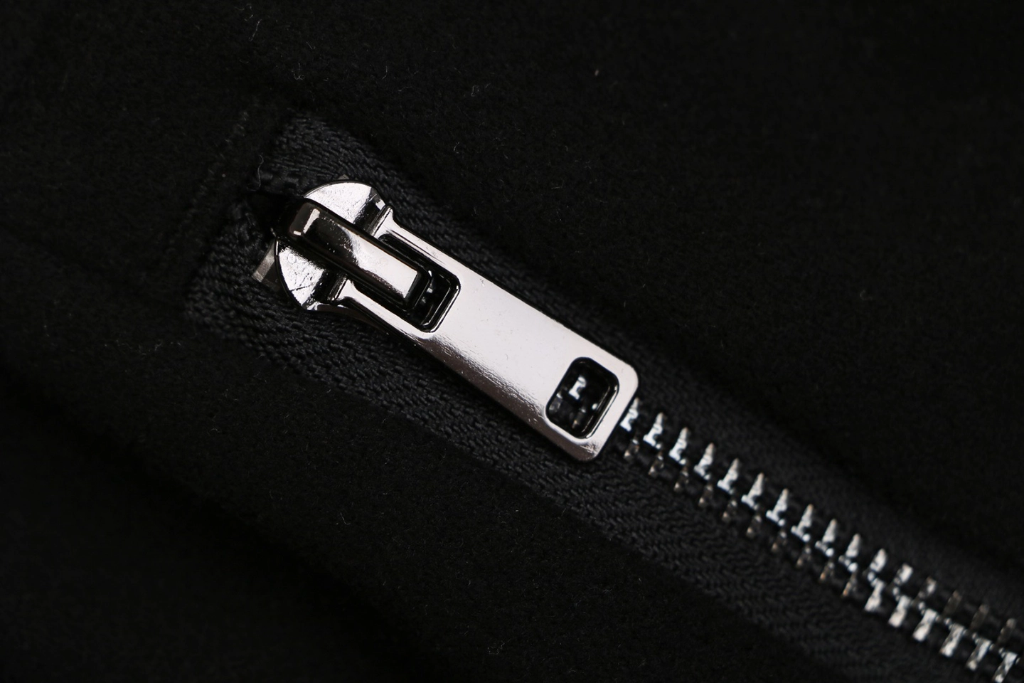 Moncler Logo Drawstring Wool-Blend Tapered Pants Black Zipper puller