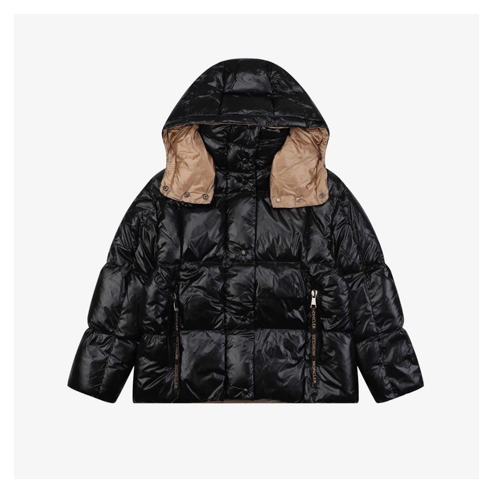 Moncler Parana Short Hooded Down Jacket Front view