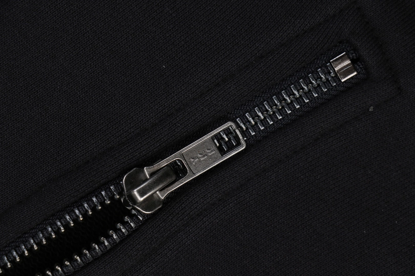 Ralph Lauren Pony Logo Half-Zip Polo Sweatshirt Zipper puller