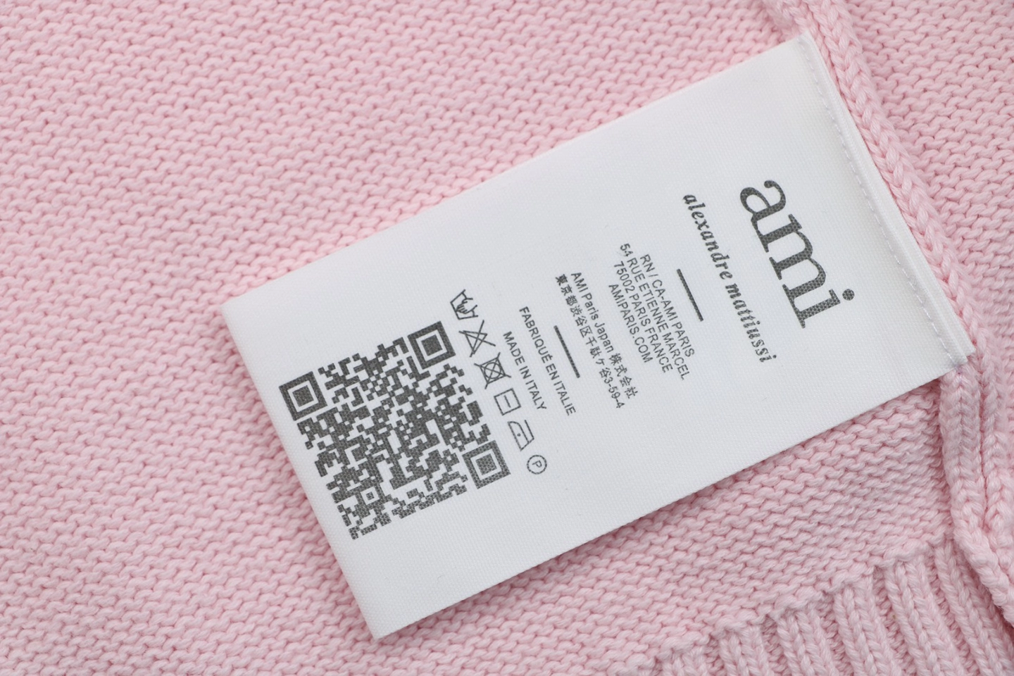 Ami De Cœur Embossed V-Neck Knit Cardigan Wash label