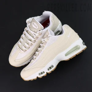 Levi’s x Nike Air Max 95 OG “Light Orewood Brown” denim upper top view showing layered construction and visible Air units