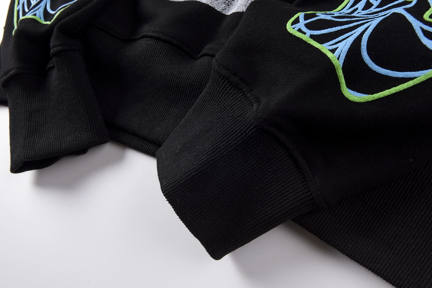 Sp5der 555 Portrait Web Sleeve Hoodie3