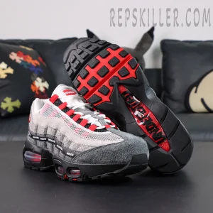 Undefeated x Nike Air Max 95 'Bright Crimson'1.jpg