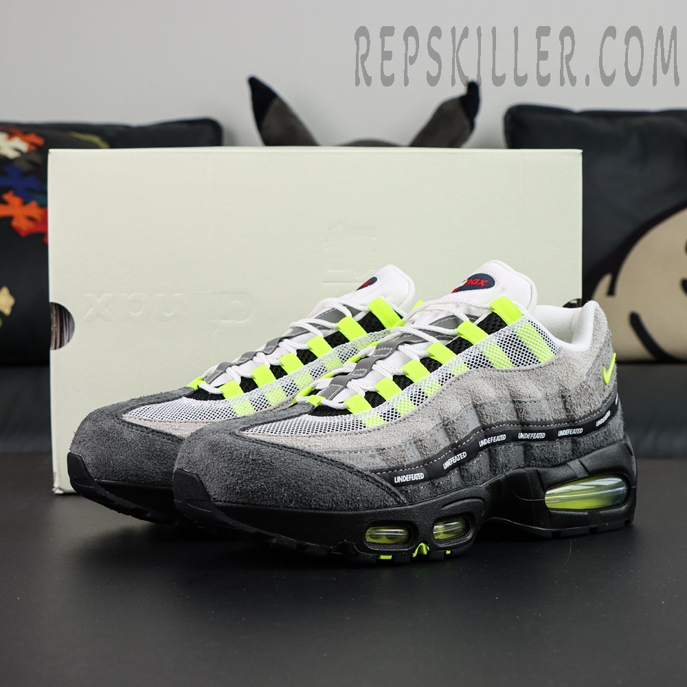 Undefeated x Nike Air Max 95 'Geo Exclusive - NYC Neon'1