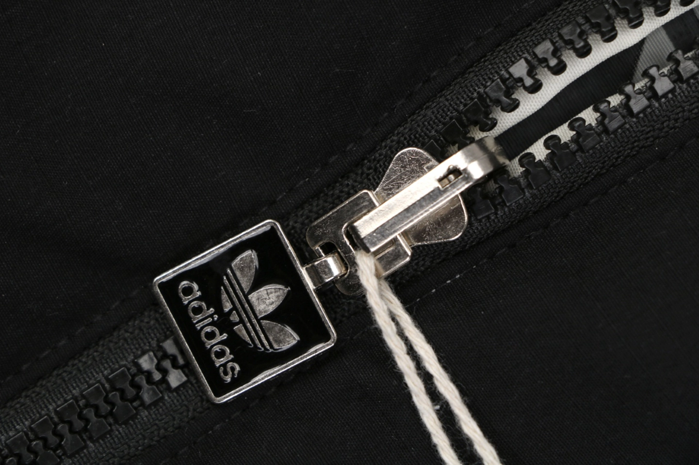 Adidas Originals Reversible Padded Jacket6.jpg