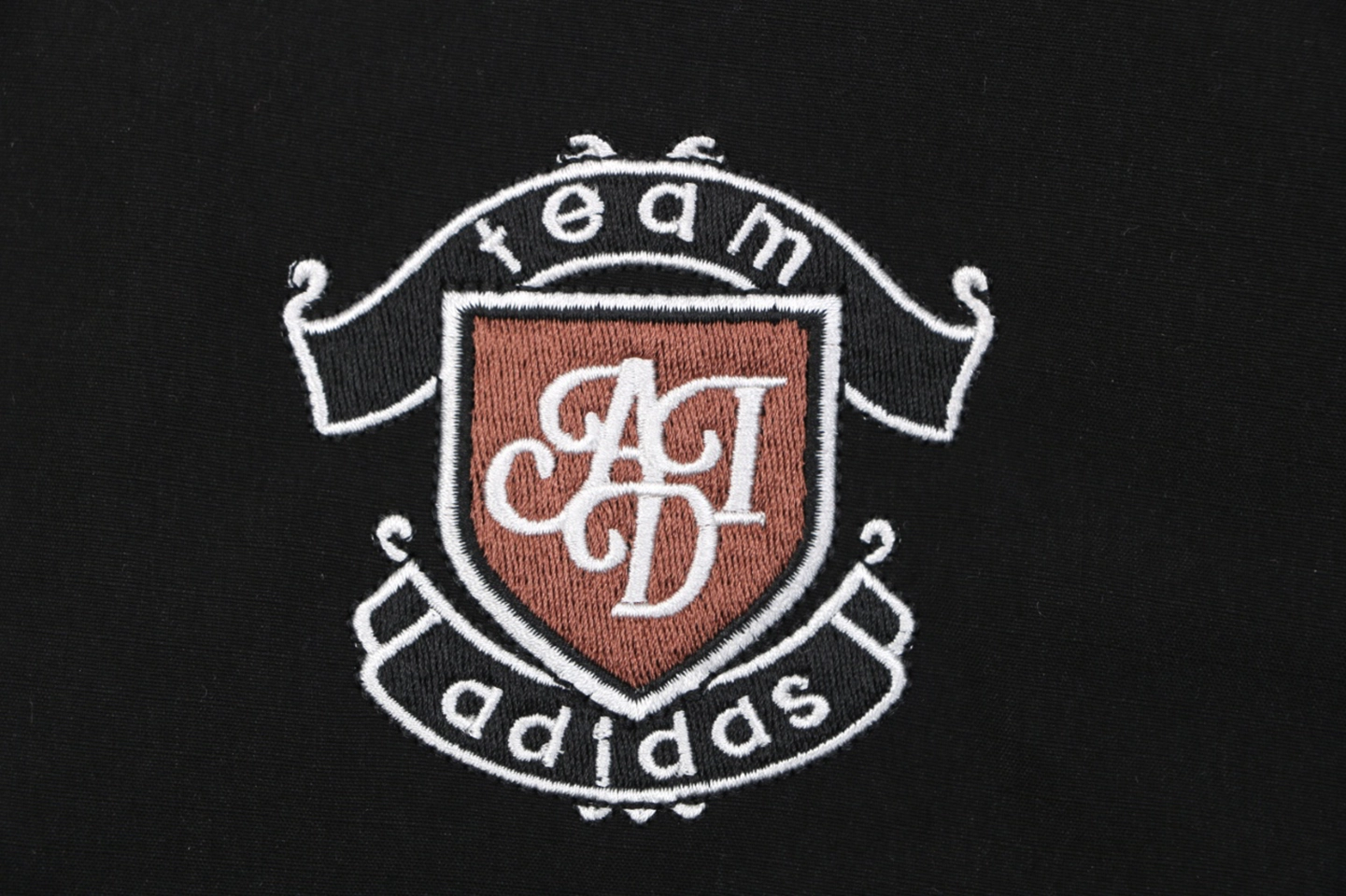 Adidas Originals Reversible Padded Jacket8.jpg