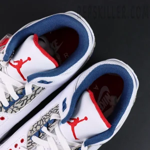 Air Jordan 3 “True Blue” inner lining and tongue detail with red Jumpman and blue lining