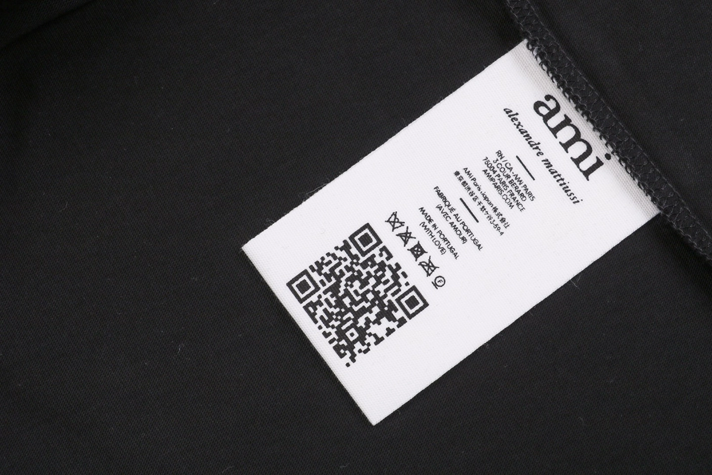 Ami Paris Ami de Cœur Embroidered T-Shirt Black Wash label