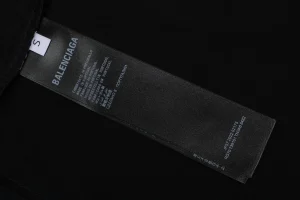 Balenciaga 1719 Double B Graffiti Logo T-Shirt Wash label