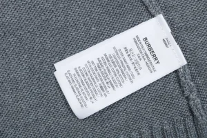 Burberry Equestrian Knight Embroidered Half-Zip Cashmere-Blend Sweater7.jpeg