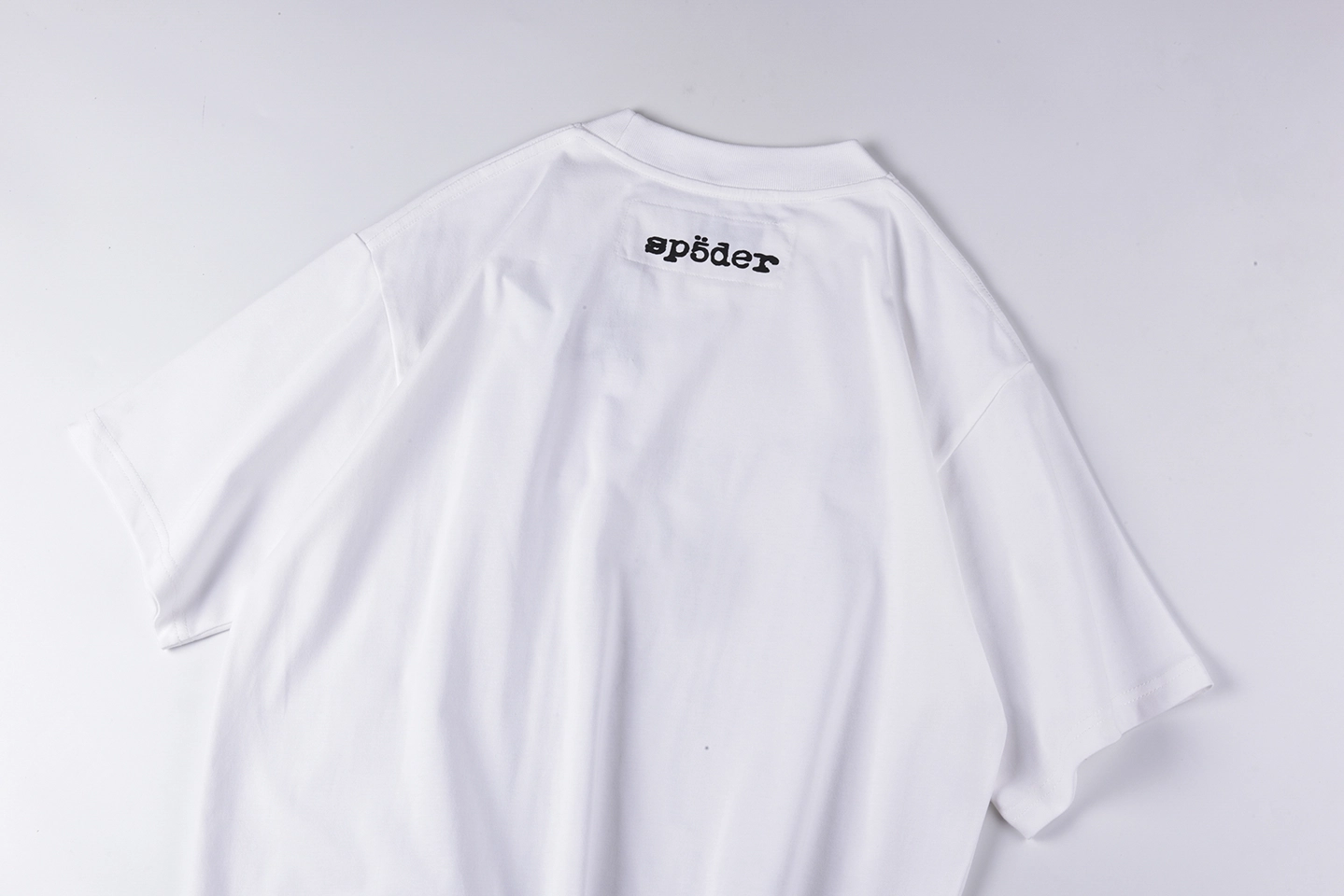 Sp5der White Distressed Arc Logo Graphic T-Shirt2