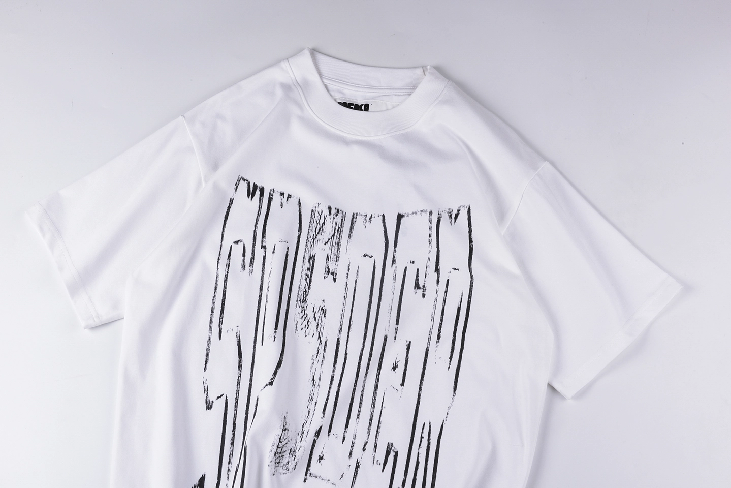 Sp5der White Distressed Arc Logo Graphic T-Shirt5