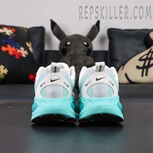 Nike Vomero 18 GS Geode Teal rear view with supportive heel structure and cushioning