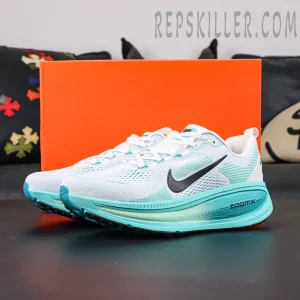 Nike Vomero 18 GS Geode Teal full view with breathable mesh upper and thick cushioned sole